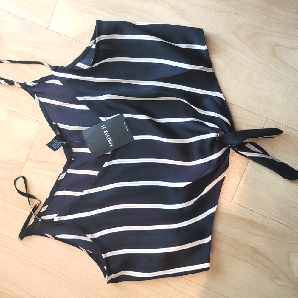 Striped Cropped Top w Straps